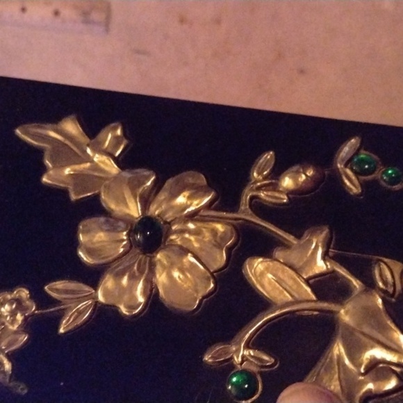 1950's Elegant Gold and Green Lacquered Floral Book Ends - Picture 4 of 4